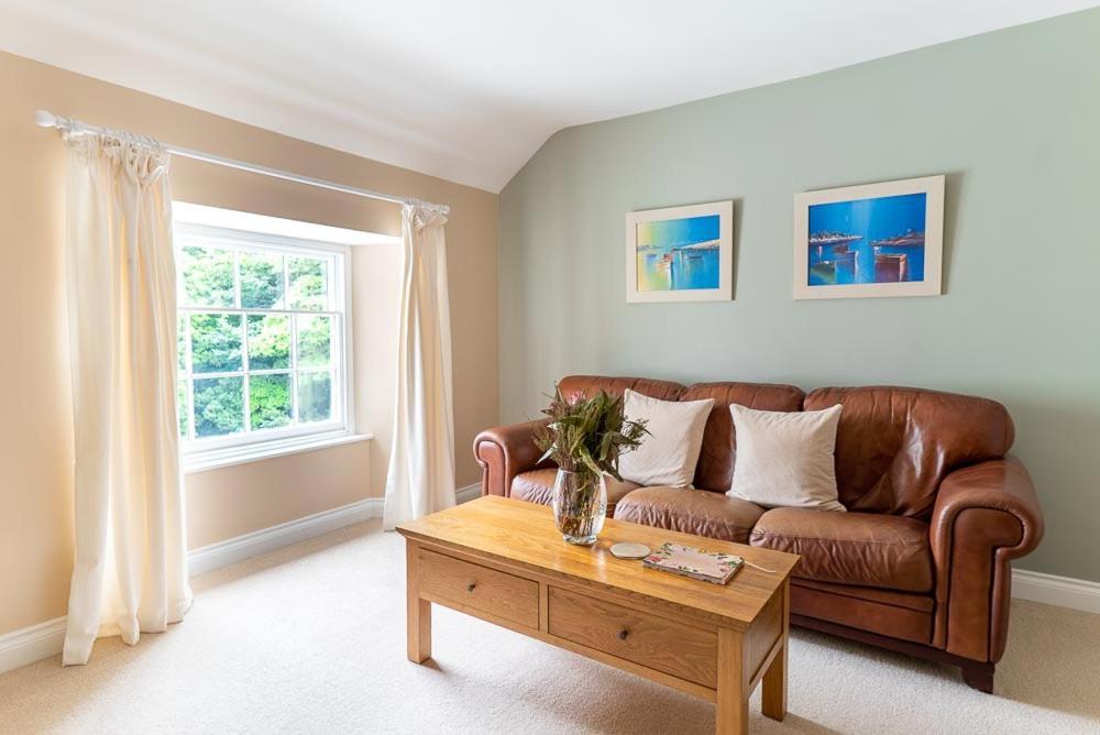 Holyland House - Greenacres Estates Lamphey Экстерьер фото