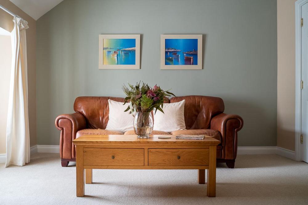 Holyland House - Greenacres Estates Lamphey Экстерьер фото