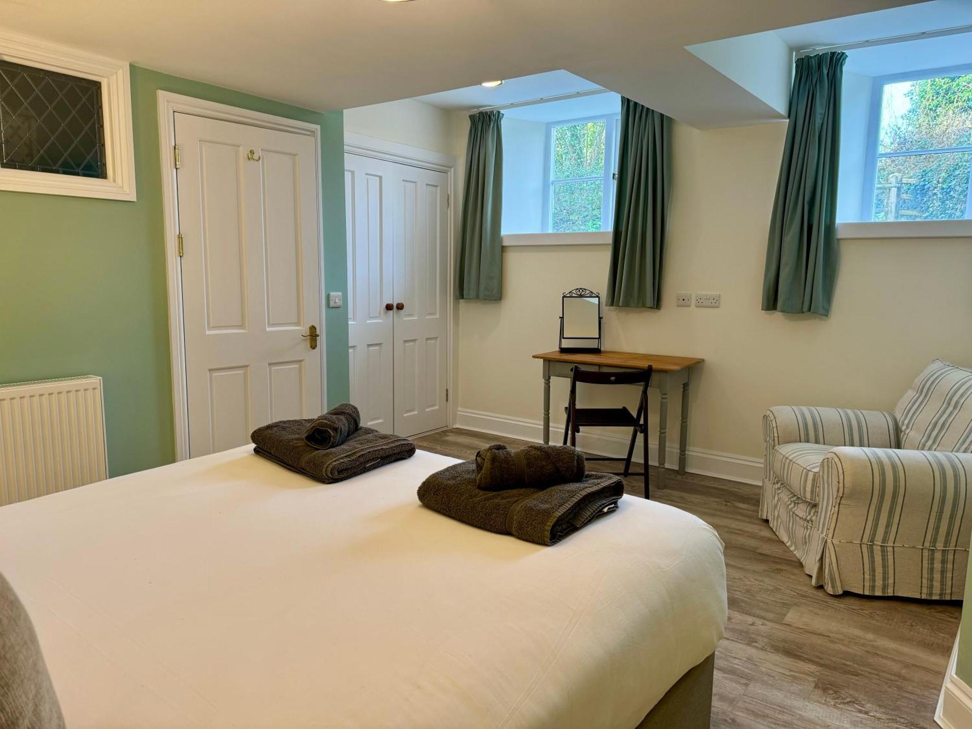 Holyland House - Greenacres Estates Lamphey Экстерьер фото